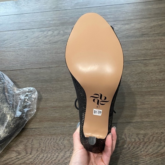 NWT Luciana Lace Up Open Toe Bootie | Size 11 - Picture 9 of 9